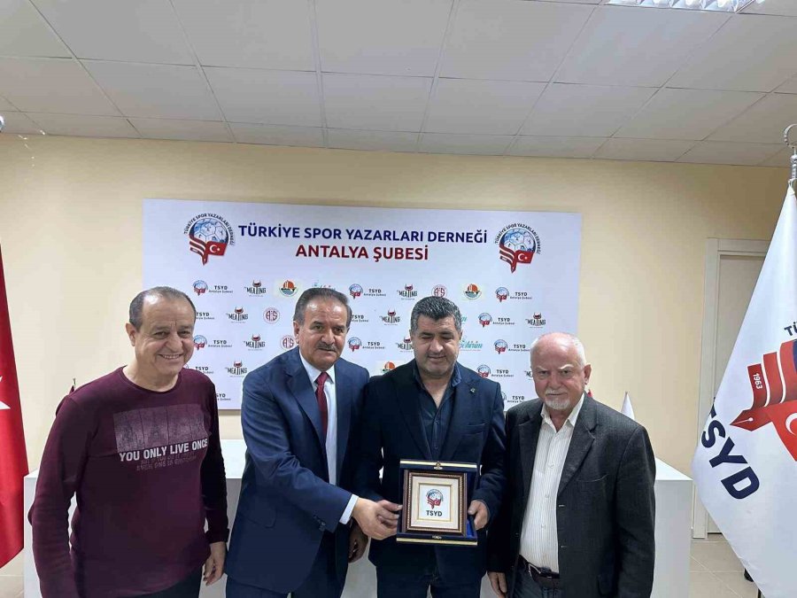 Tsyd Antalya’da Kemal Çağlayan Üyelerle Buluştu