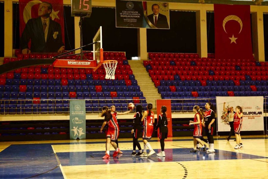 Küçükler Basketbol Grup Müsabakaları Heyecan Sona Erdi