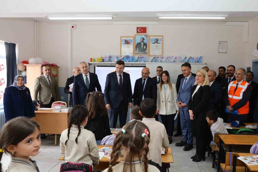 Miniklere ’güvenli Gelecek’ Eğitimi