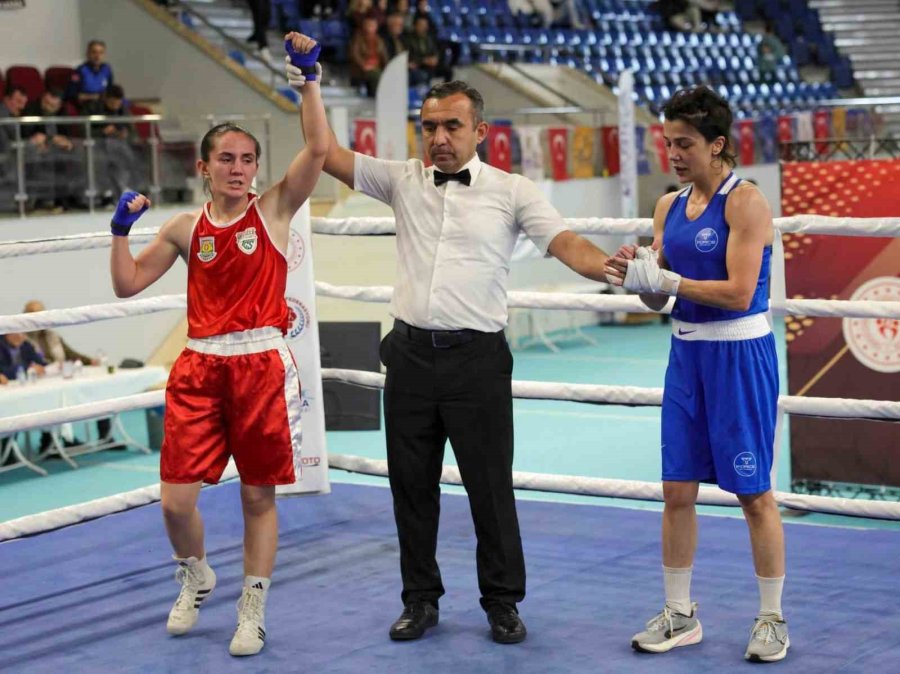 Tarsus Gelecek Spor Kulübü Dört Branşta Başarı Elde Etti