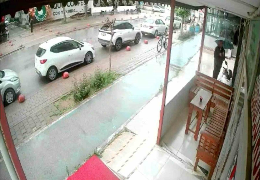 Hırsızdan Pes Dedirten Takas: Çaldığı Bisikleti Bırakıp Motosiklet Çaldı