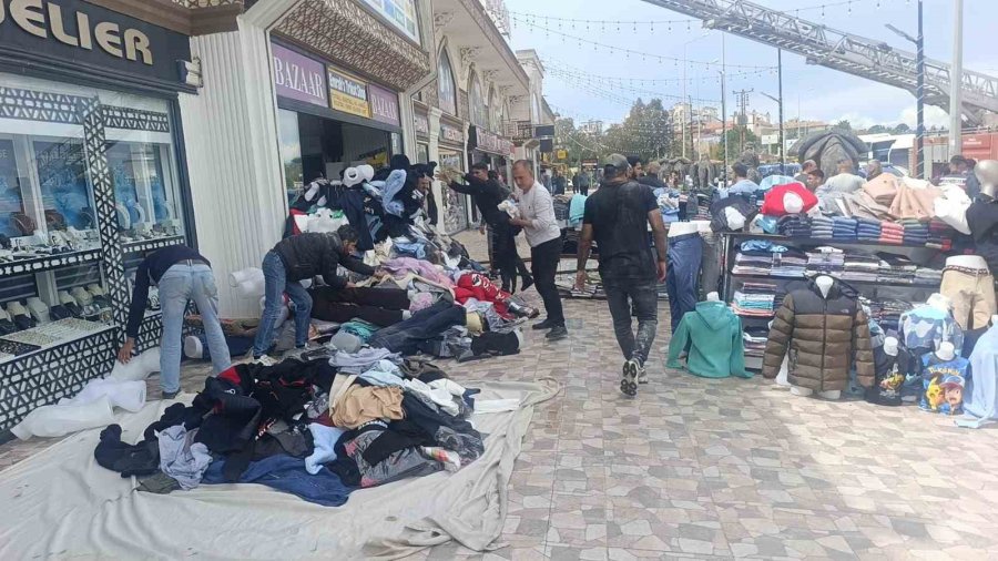 Antalya’da İş Merkezinde Yangın Paniği