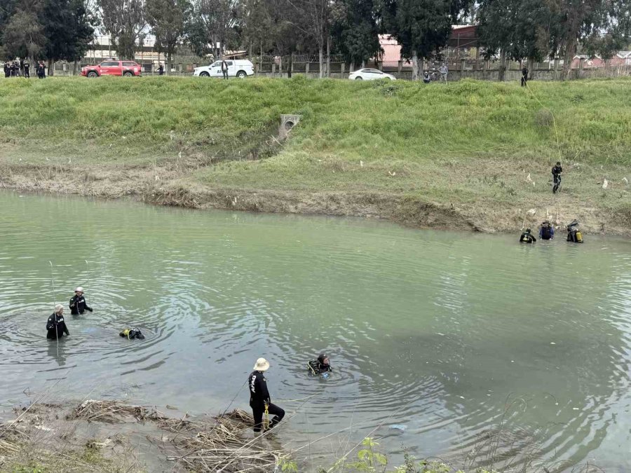 Tarsus’ta Irmakta Kaybolan Genci Arama Çalışmaları Sürüyor