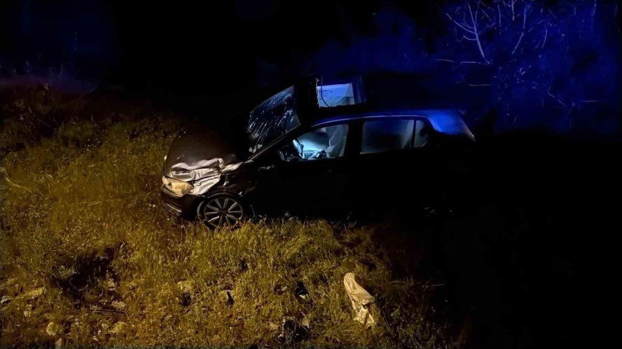 Otomobil 7 Metre Yükseklikten Yuvarlandı, Sürücü Burnu Kanamadan Araçtan Çıktı