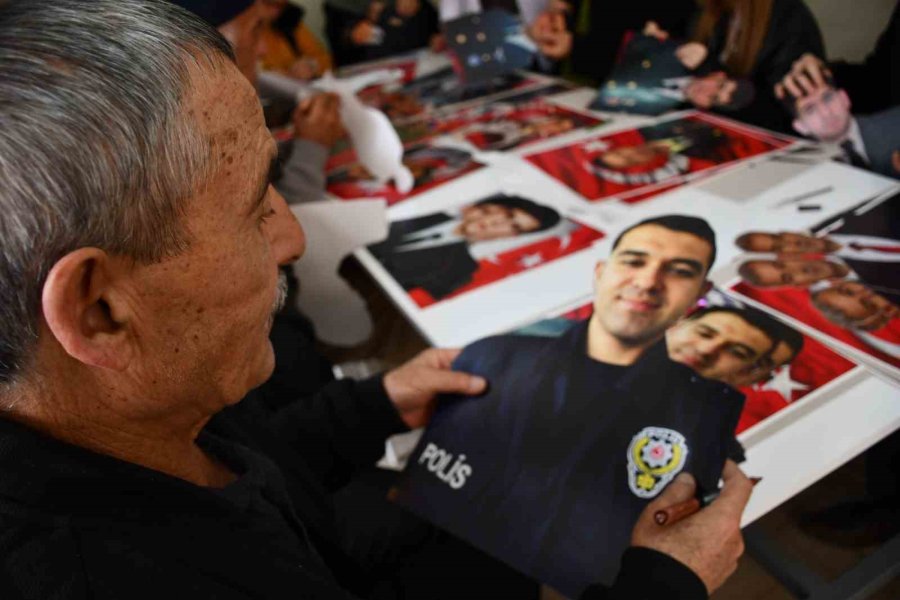 Şehit Evlatlarını, Eşlerinin Hatıralarını 3 Boyutlu Rölyeflerde Yaşatıyorlar