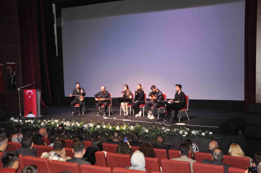 Bor’da ‘iyileştiren Kütüphane’ Temasıyla Kütüphane Haftası Kutlandı