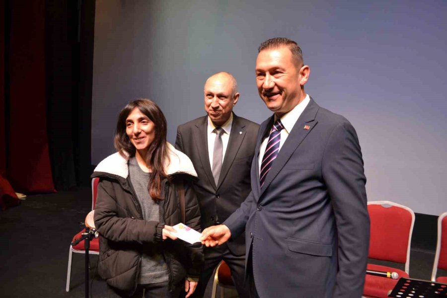 Bor’da ‘iyileştiren Kütüphane’ Temasıyla Kütüphane Haftası Kutlandı