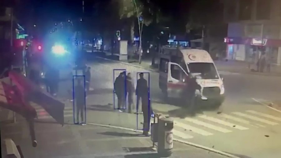Ambulansa Çarpan Aracın Sürücüsü Alkollü Çıktı