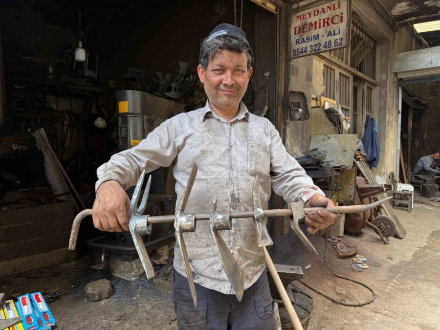 Silifke’de Demircilik Mesleği Yok Olmak Üzere