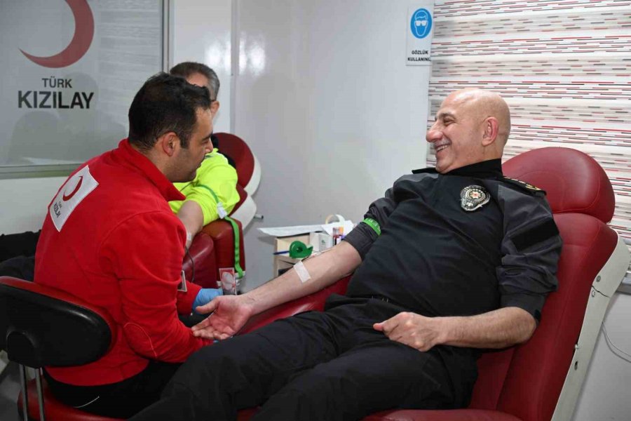 Konya Emniyeti’nden Kan Bağışı
