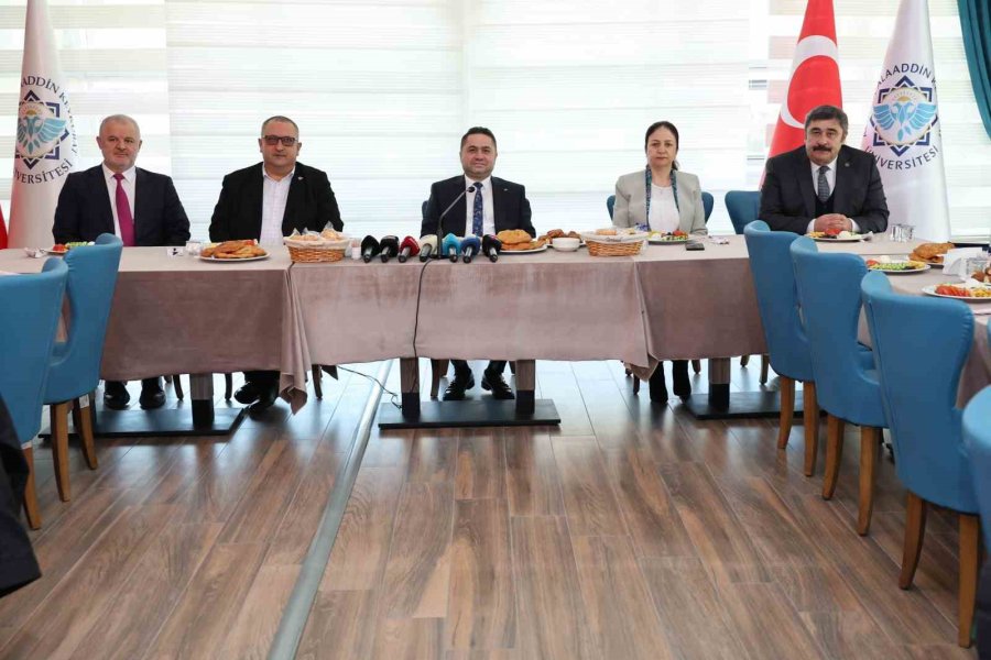 Alkü’de Alanya’nın Geleceğine Yön Verecek Yol Haritası Başlıyor