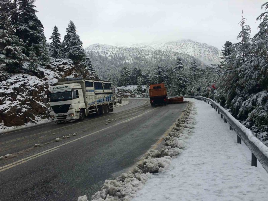 Antalya-konya Karayolunda Kar Yağışı Başladı