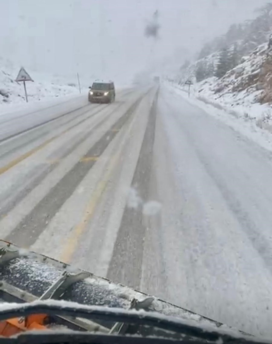 Antalya-konya Karayolunda Kar Yağışı Başladı