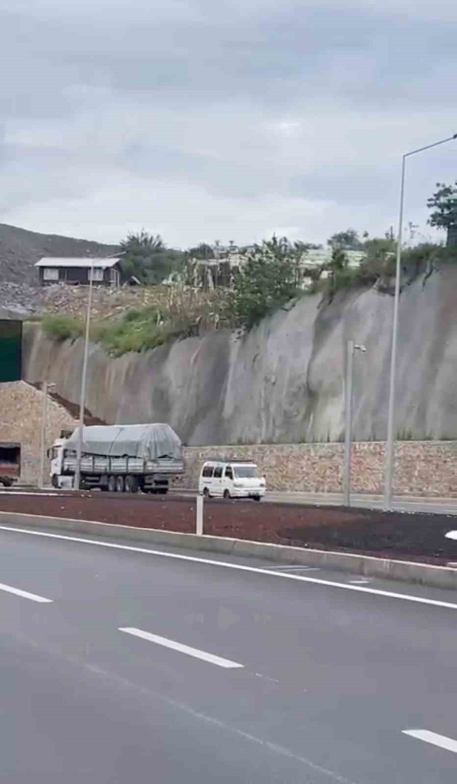 Ters Yönde İlerledi, Hem Kendi Canını Hem Diğer Sürücülerin Canını Hiçe Saydı: 95 Bin Tl Ceza Uygulandı