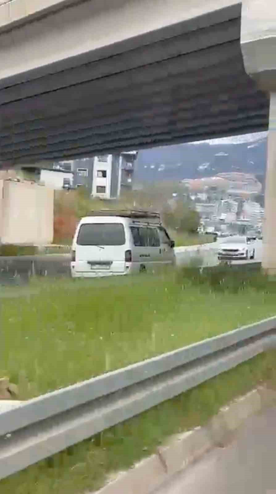 Ters Yönde İlerledi, Hem Kendi Canını Hem Diğer Sürücülerin Canını Hiçe Saydı: 95 Bin Tl Ceza Uygulandı