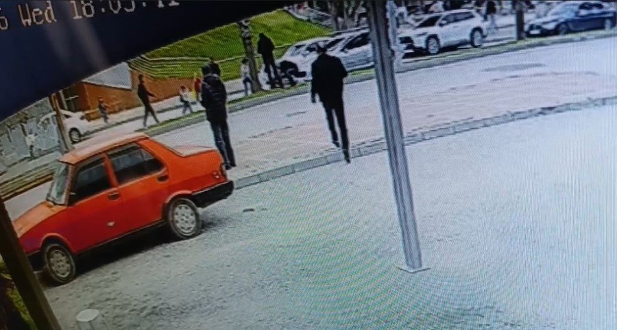 Antalya’da Yürekleri Ağza Getiren Kaza: Aniden Yola Fırlayan 5 Yaşındaki Çocuğa Otomobil Çarptı