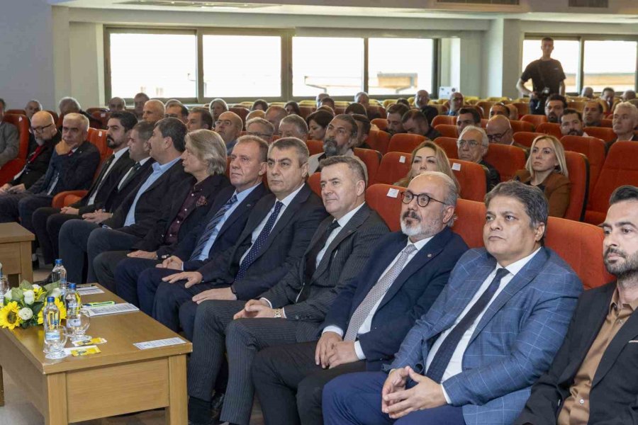 Mersin’in Marka Yolculuğu Masaya Yatırıldı