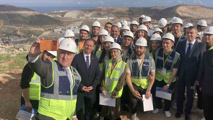 Bakan Bak Akkuyu Ngs’de Konuştu: "büyüyen, Gelişen, Güçlü Bir Türkiye Var"