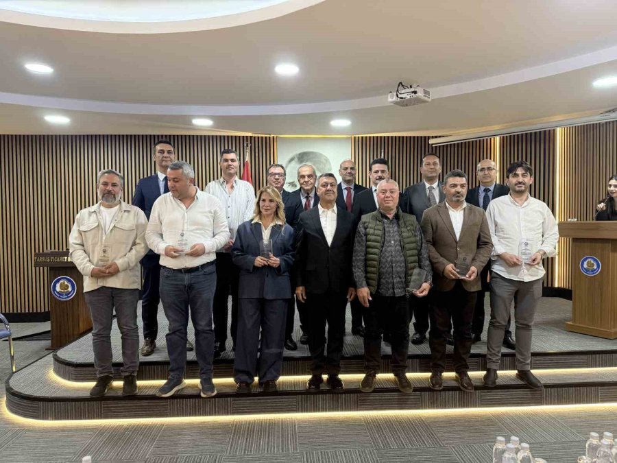 Tarsus’ta Ekonomiye Değer Katanlara Ödül