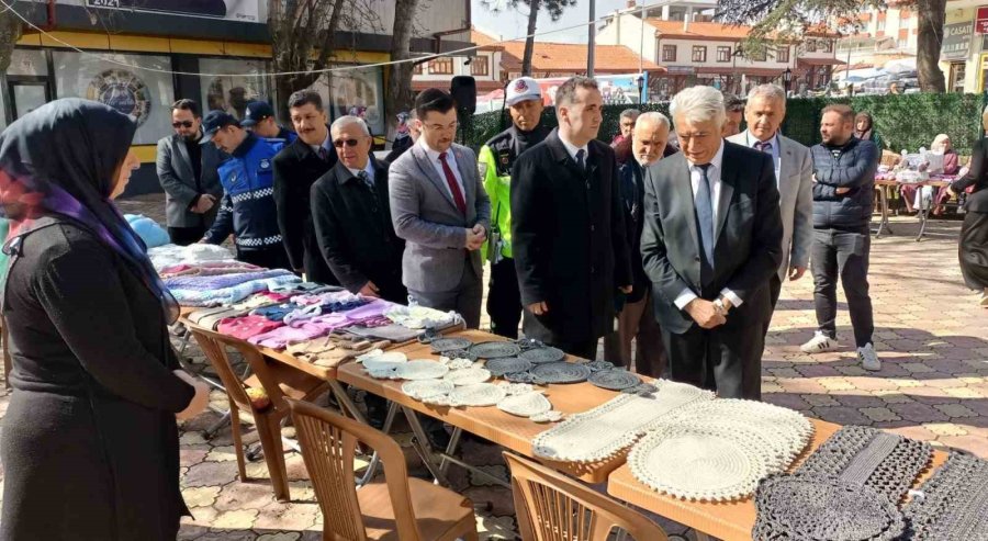 Hüyük’te El Emeği, Göz Nuru Eserler Görücüye Çıktı