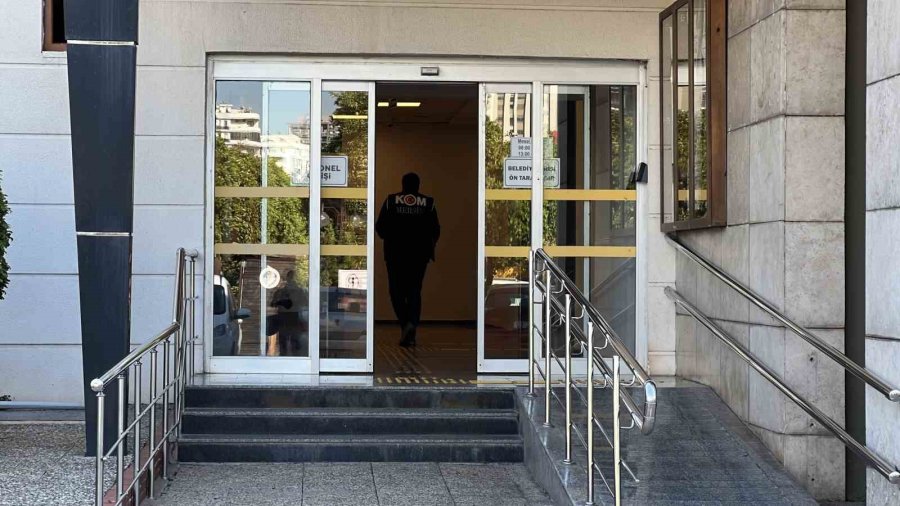 Mersin’in Yenişehir Belediyesi’ne Yolsuzluk Operasyonu: 30 Gözaltı Kararı