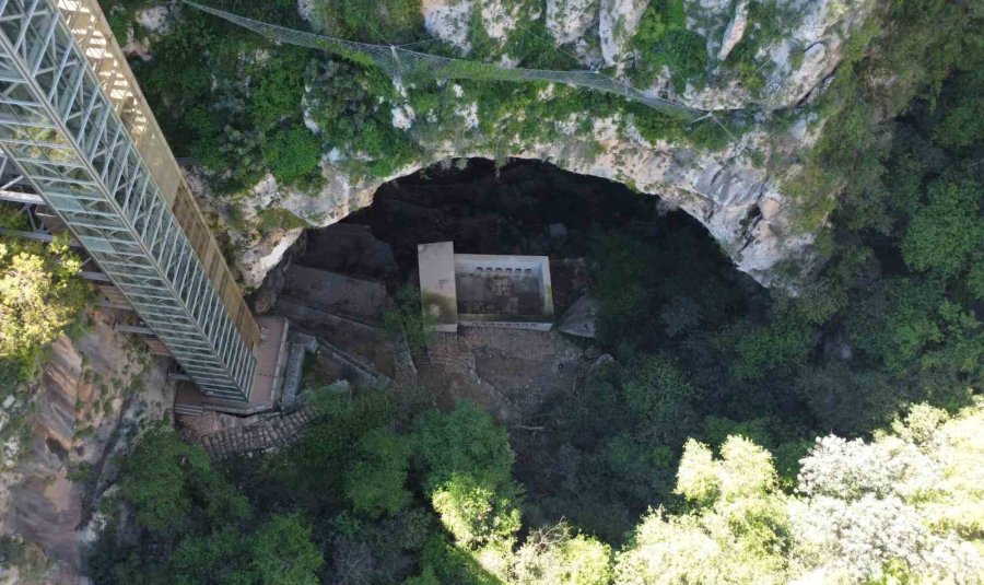 Cennet Obruğu’ndan 13 Yıl Sonra Su Çıktı