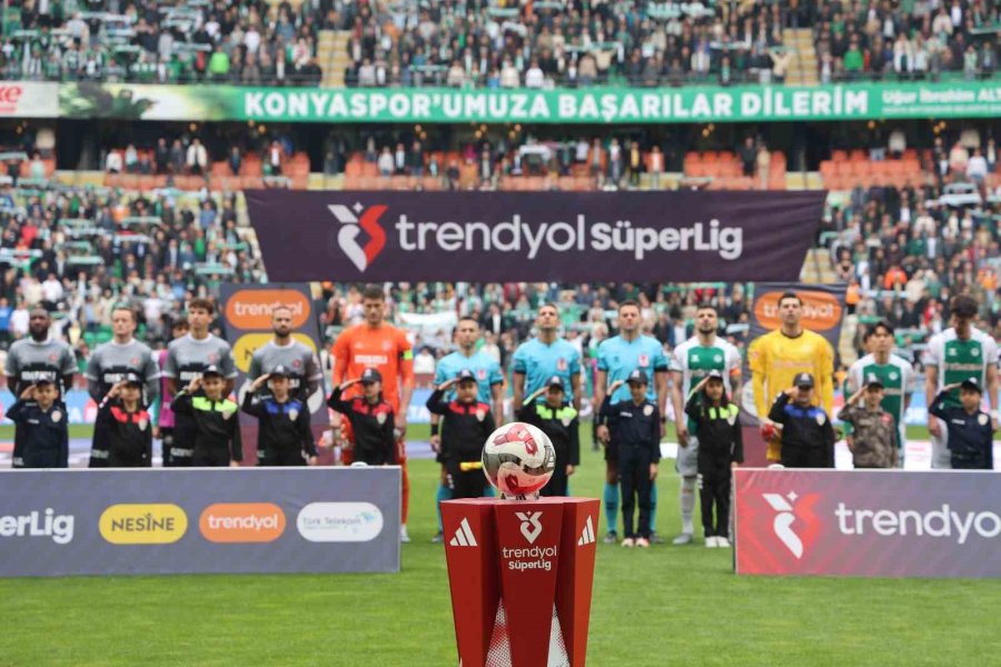 Trendyol Süper Lig: Konyaspor: 2 - Fatih Karagümrük: 0 (ilk Yarı)