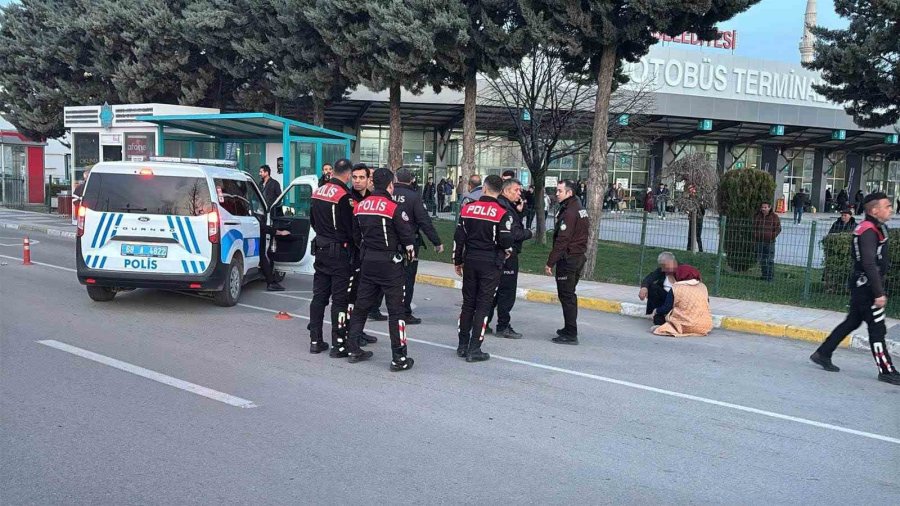 Evlenmek İçin Aksaray’a Geldi, Vazgeçip Dönmek İsteyince Ortalık Karıştı: 2 Yaralı, 8 Gözaltı