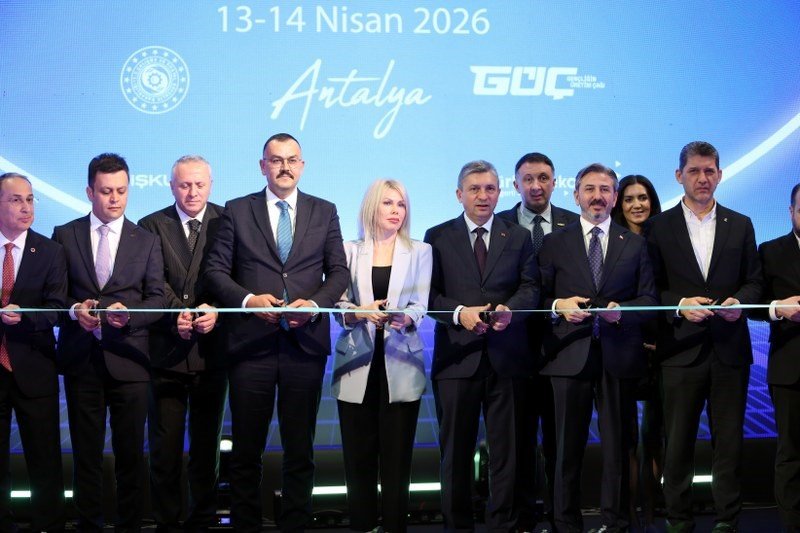 Batı Akdeniz Kariyer Ve İstihdam Fuarı Kapılarını Açtı