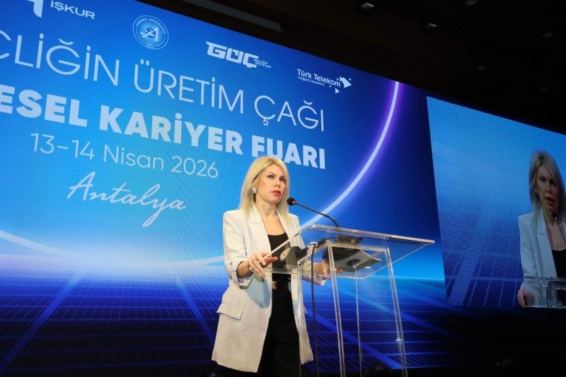 Batı Akdeniz Kariyer Ve İstihdam Fuarı Kapılarını Açtı