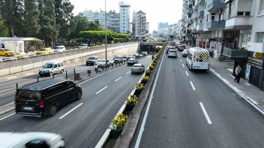 100. Yıl Bulvarı’nda 5. Etap Asfalt Çalışması Tamamlandı