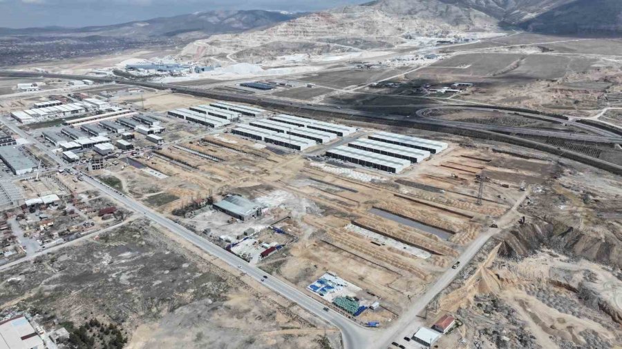 Niğde’de Esnafa Nefes Olacak Projenin Temeli Atıldı