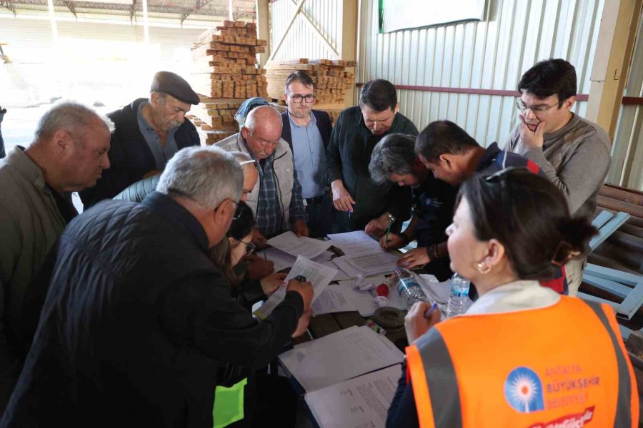 Büyükşehirden Üreticiye Arı Kovanı Desteği