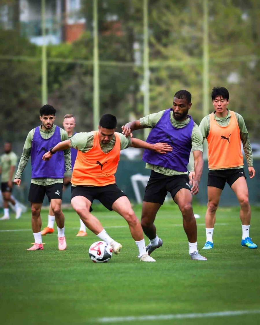 Alanyaspor, Kasımpaşa Maçı Hazırlıklarına Başladı