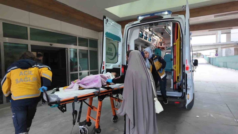 Karaman’da Pencereden Düşen 3 Yaşındaki Çocuk Yaralandı