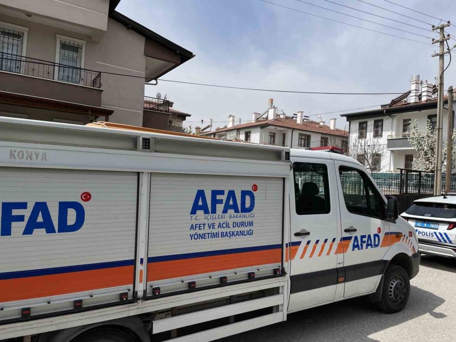 Konya’da 2 Binada Oluşan Çatlaklar Sonrası Vatandaşlar Tahliye Edildi