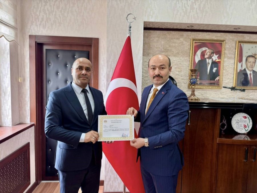 Güzelyurt’ta Özverili Kamu Çalışanlarına Başarı Belgesi