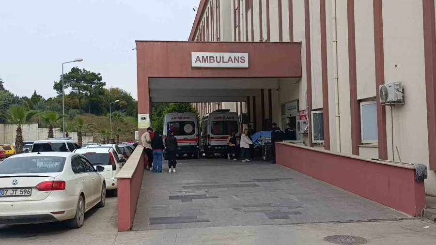 Tarlada Görevlileri Beklerken Kalp Krizi Geçiren Yaşlı Adam Hayatını Kaybetti