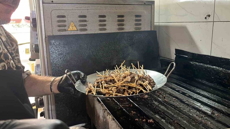 63 Kilogram Olarak Başladığı Ve 80 Dakika Süren Yarışma Sonunda 70 Kilograma Çıktı