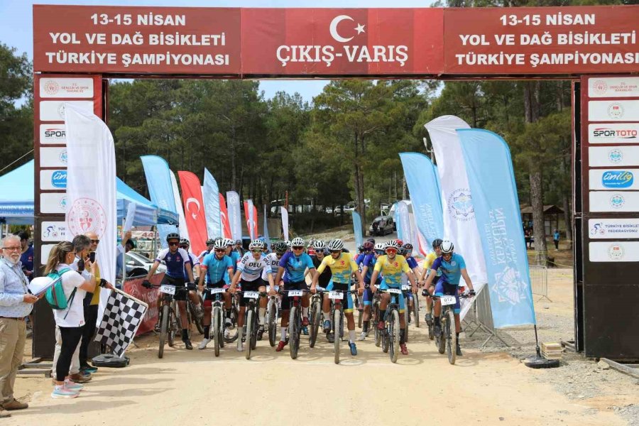 Alanya’da Ünilig Bisiklet Şampiyonası Sona Erdi