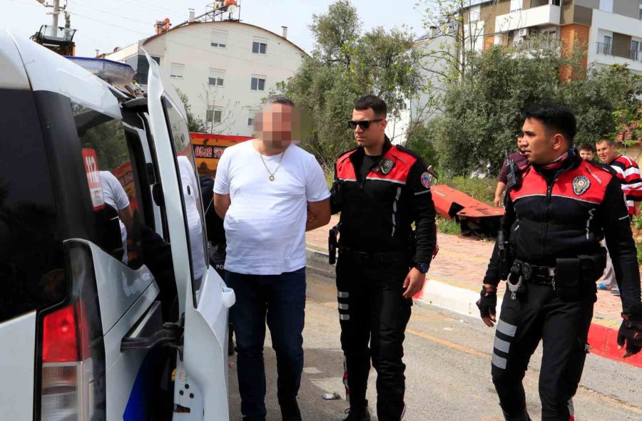 Polisin ’dur’ İhtarına Uymadı, 15 Kilometrelik Kovalamaca Sonucu Yakalandı