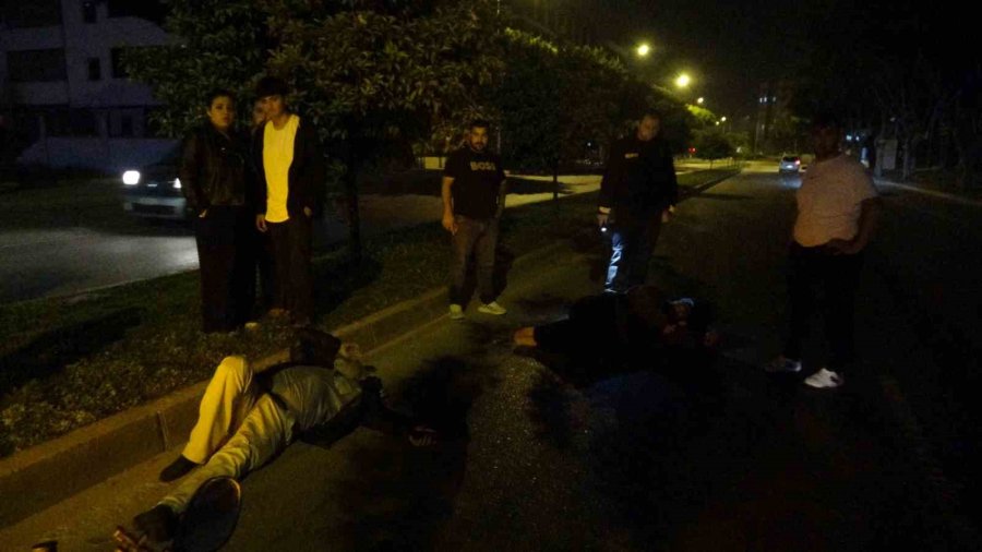 Kazada Yaralanan Motosiklet Sürücüsü Kendi Acısını Unutup Babasını Sordu