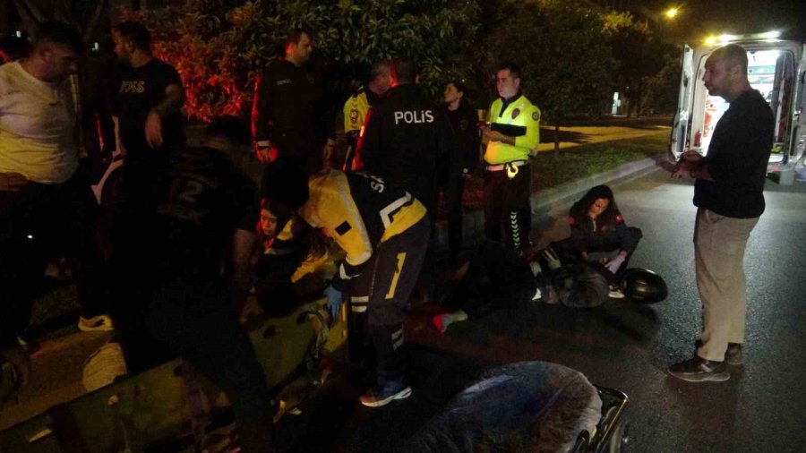 Kazada Yaralanan Motosiklet Sürücüsü Kendi Acısını Unutup Babasını Sordu