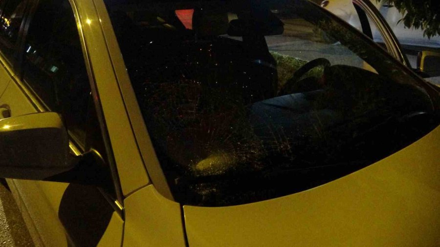 Kazada Yaralanan Motosiklet Sürücüsü Kendi Acısını Unutup Babasını Sordu