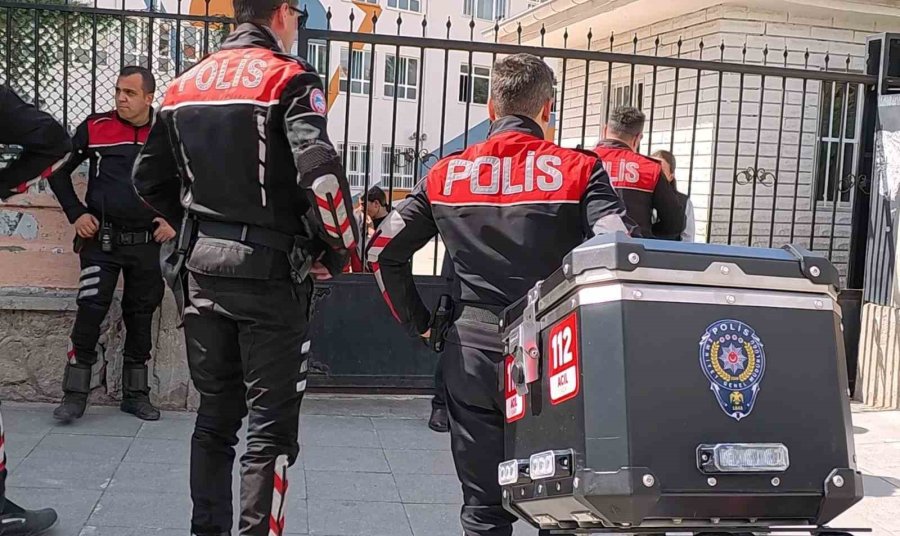 Aksaray’da Okullar Polisin Gözetiminde