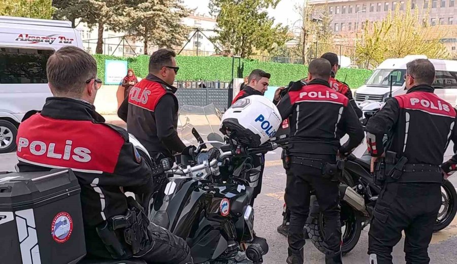 Aksaray’da Okullar Polisin Gözetiminde