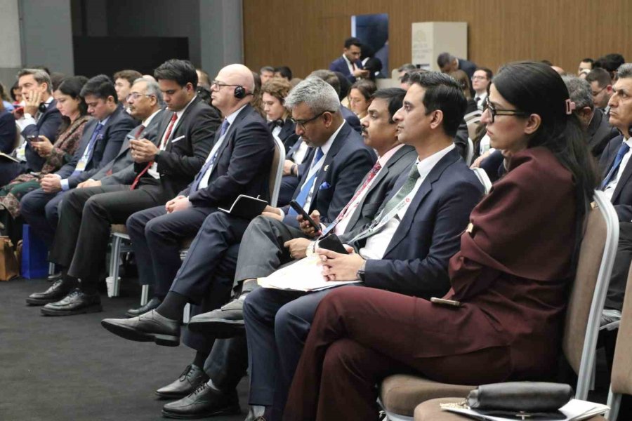 Antalya Diplomasi Forumu’nun Güney Asya Oturumunda "hürmüz Boğazı" Mesajı