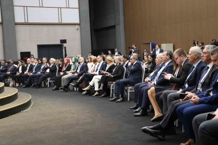 Bakan Bayraktar: "türkiye Enerji Piyasalarında Geçmişte Yaşanan Çok Yönlü Sarsıntılar Nedeniyle Önemli Bir Direnç Kazandı"