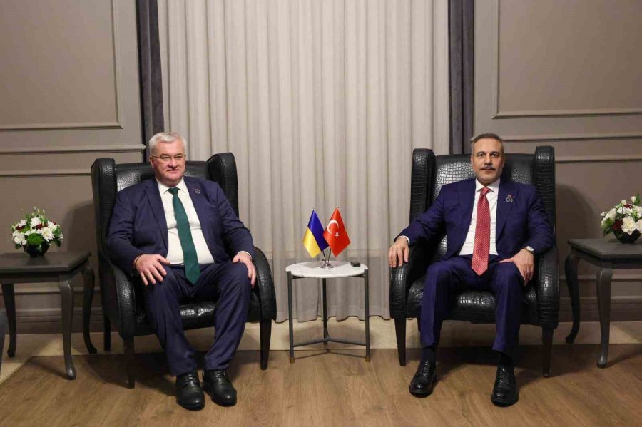 Bakan Fidan, Ukraynalı Mevkidaşı İle Bir Araya Geldi