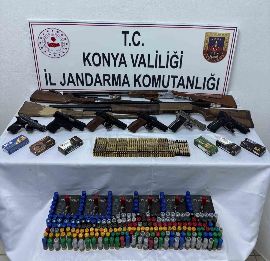 Konya’da Jandarma Çok Sayıda Silah Ve Silah Parçası Ele Geçirdi: 3 Tutuklama